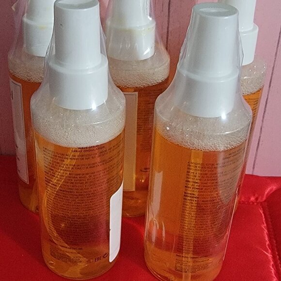 OUAI Wave Spray 1.7 fl oz / 50 ml New - Picture 10 of 11